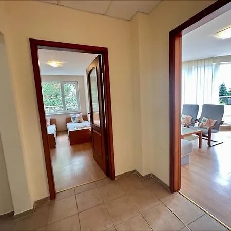 Apartmán Golden - Menada *